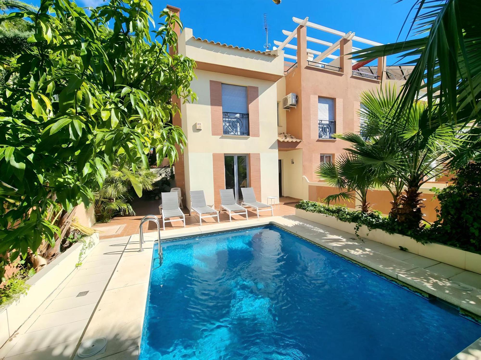 Stunning Home With Outdoor Swimmingpool, 4 Bedrooms And Wifi Benalmádena Exteriér fotografie